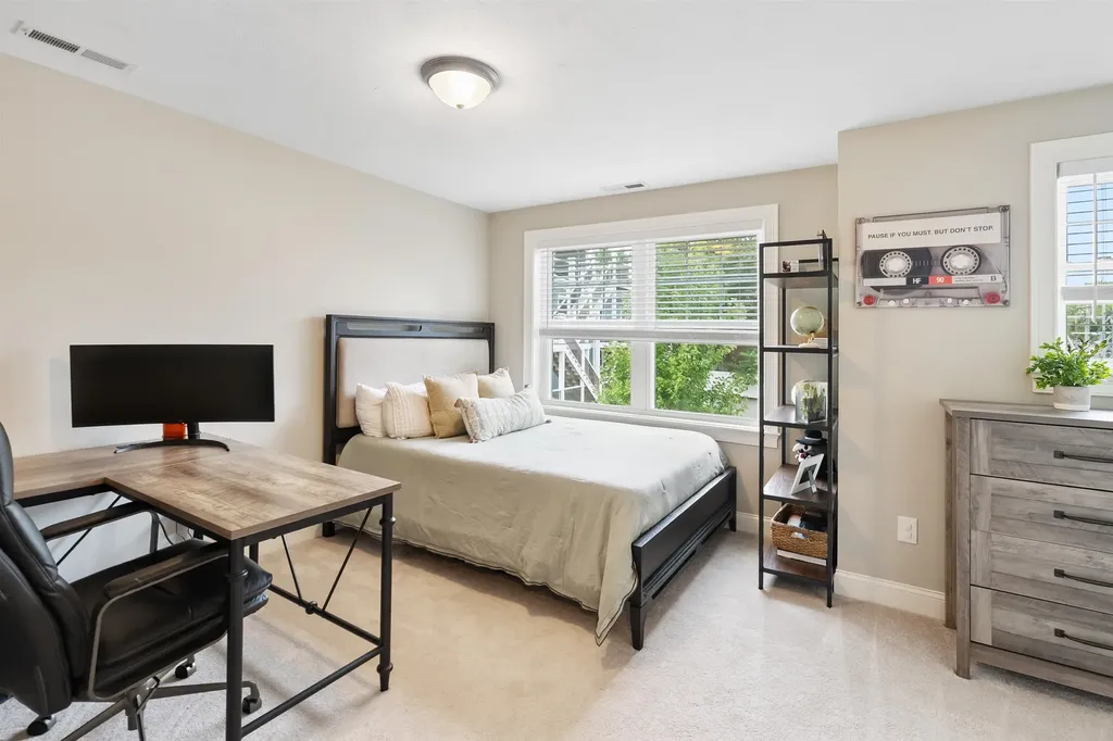 22 Chianti Drive Salem NH 03079