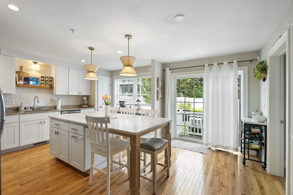 22 Chianti Drive Salem NH 03079