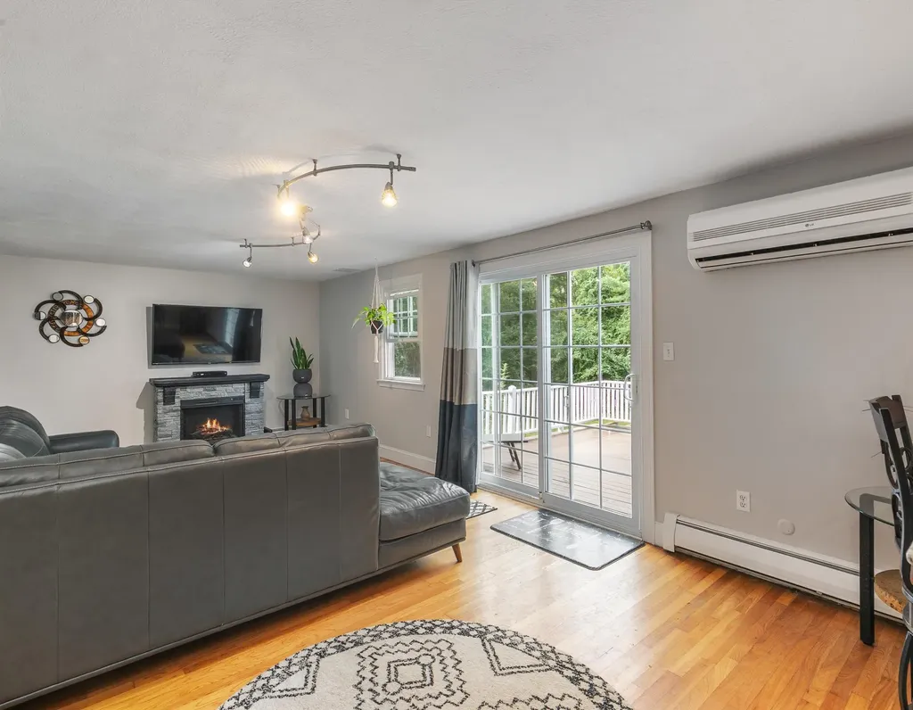 83 Sweet Hill Road Plaistow NH 03865