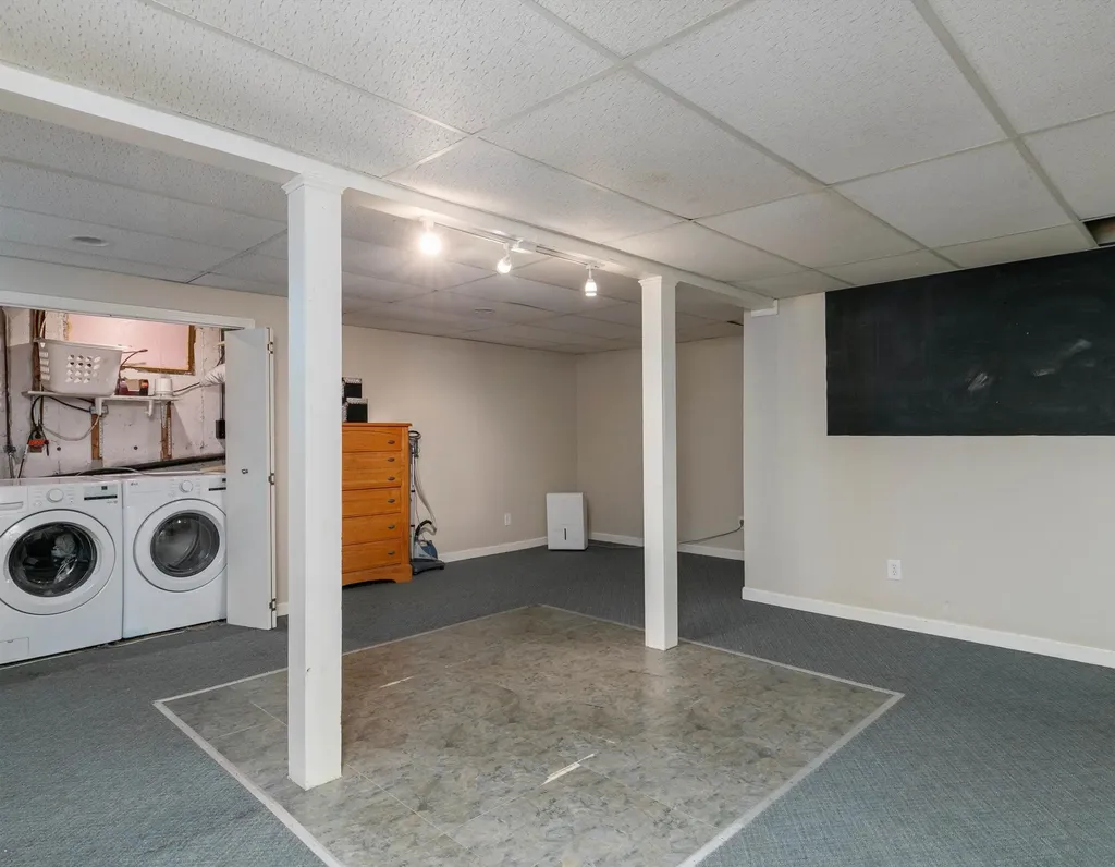 83 Sweet Hill Road Plaistow NH 03865