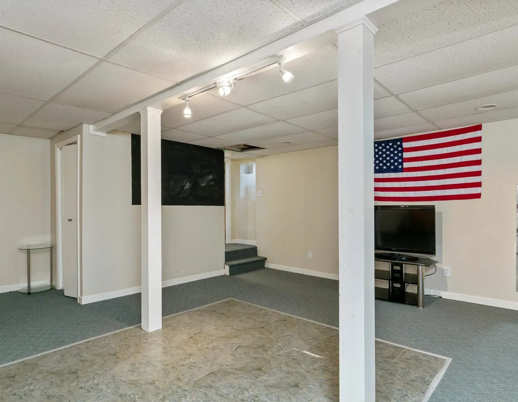 83 Sweet Hill Road Plaistow NH 03865