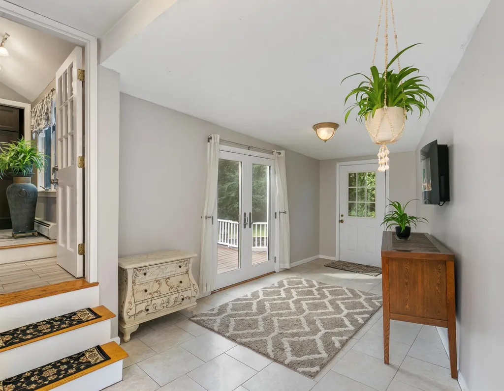 83 Sweet Hill Road Plaistow NH 03865