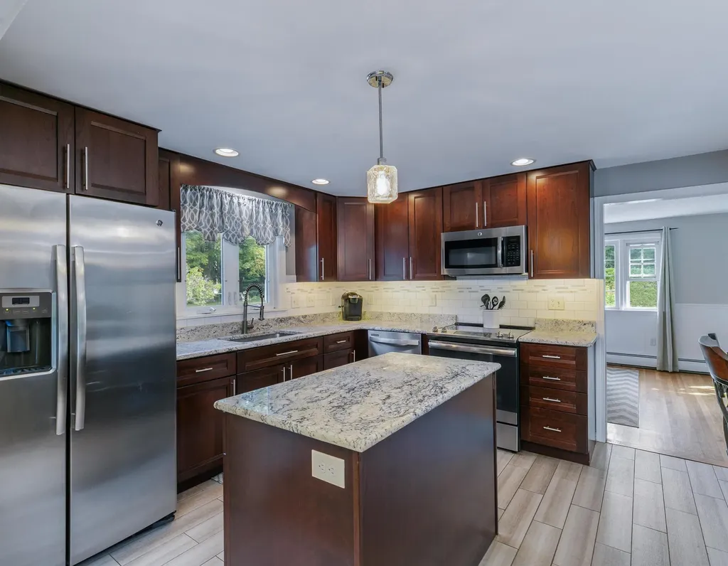 83 Sweet Hill Road Plaistow NH 03865