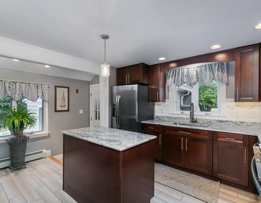 83 Sweet Hill Road Plaistow NH 03865