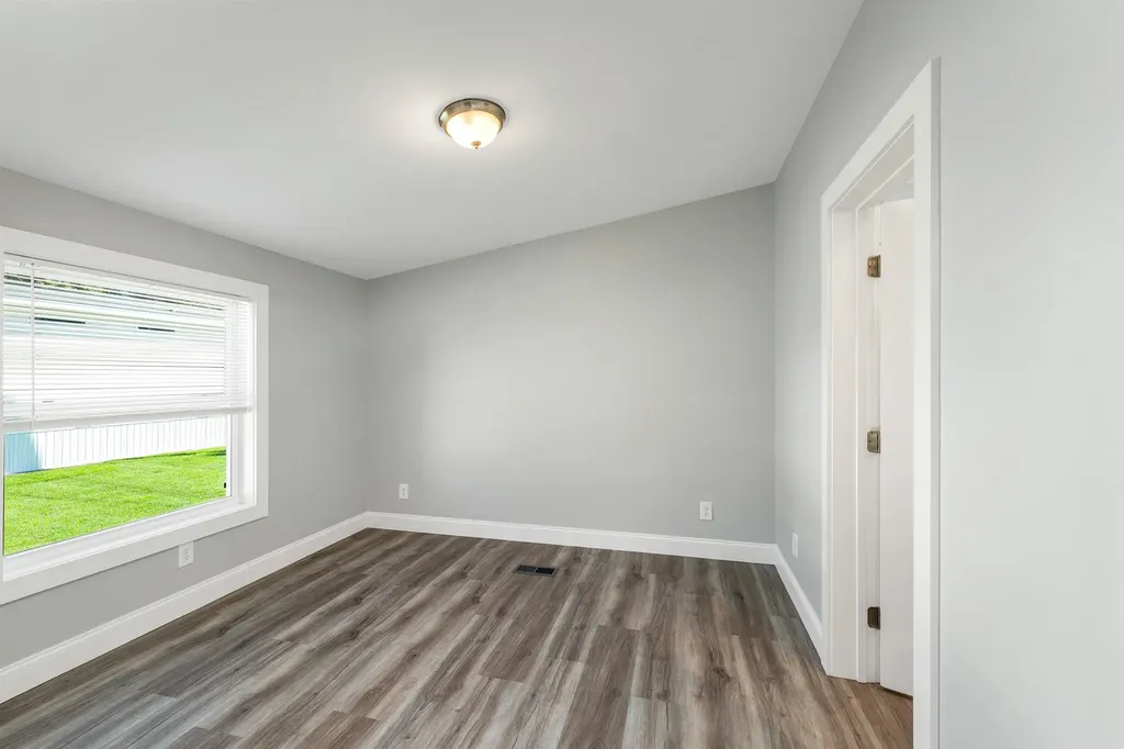 10 Black Forest Road North Hampton NH 03862