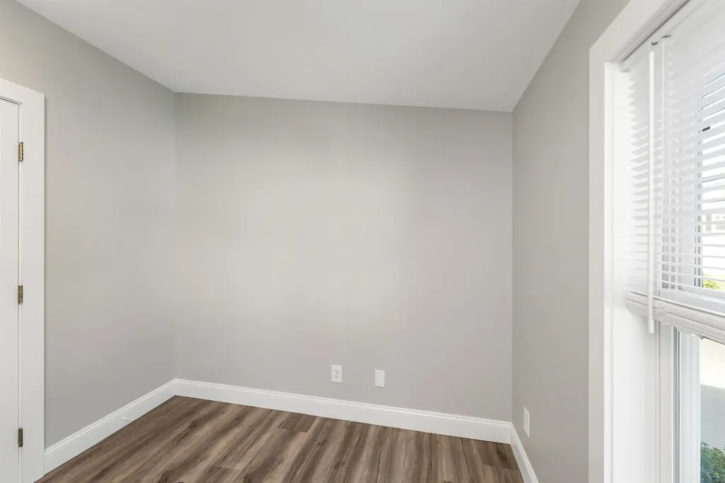 10 Black Forest Road North Hampton NH 03862