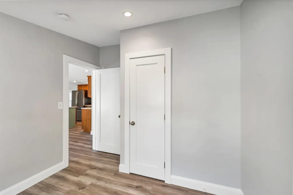 10 Black Forest Road North Hampton NH 03862