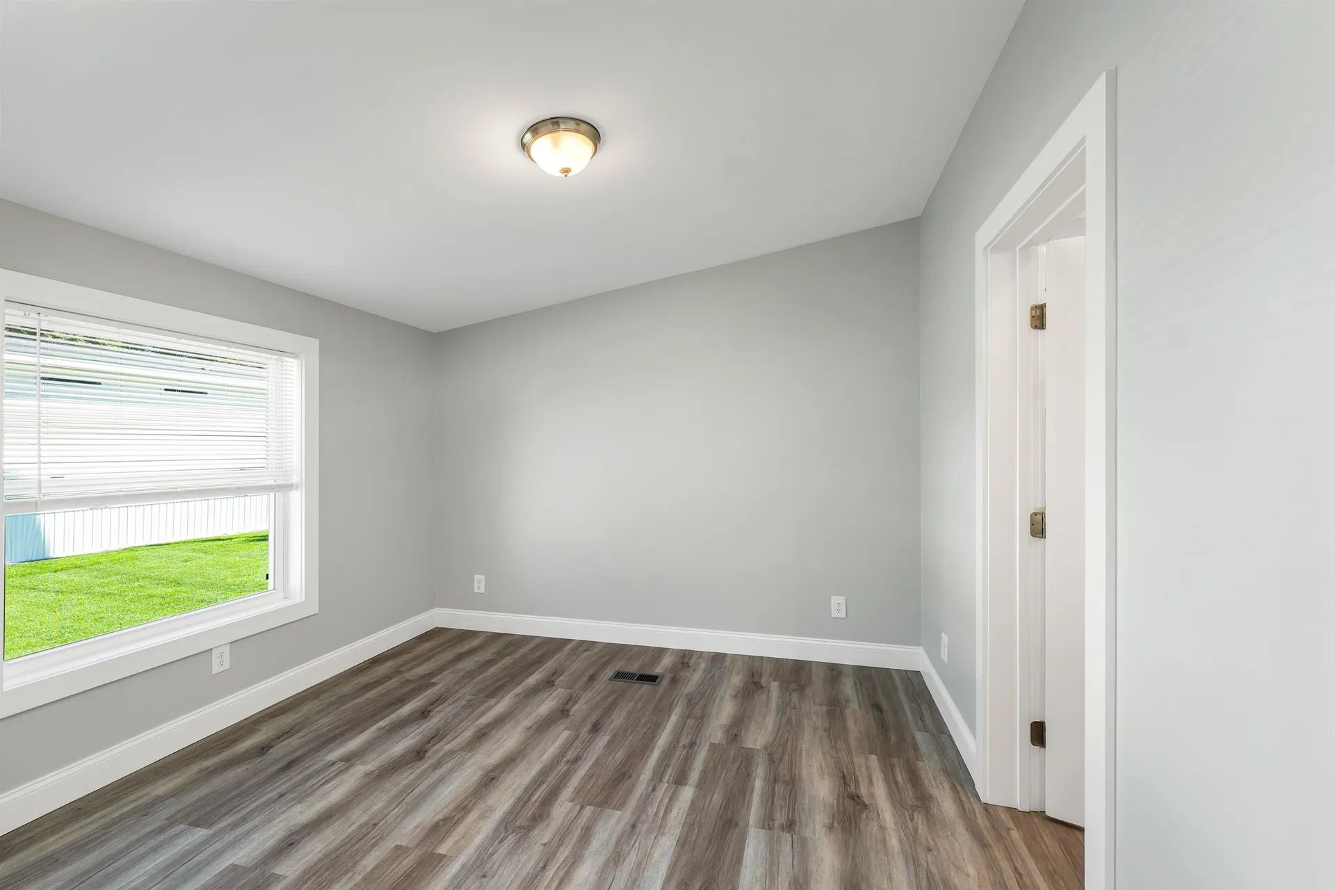 10 Black Forest Road North Hampton NH 03862