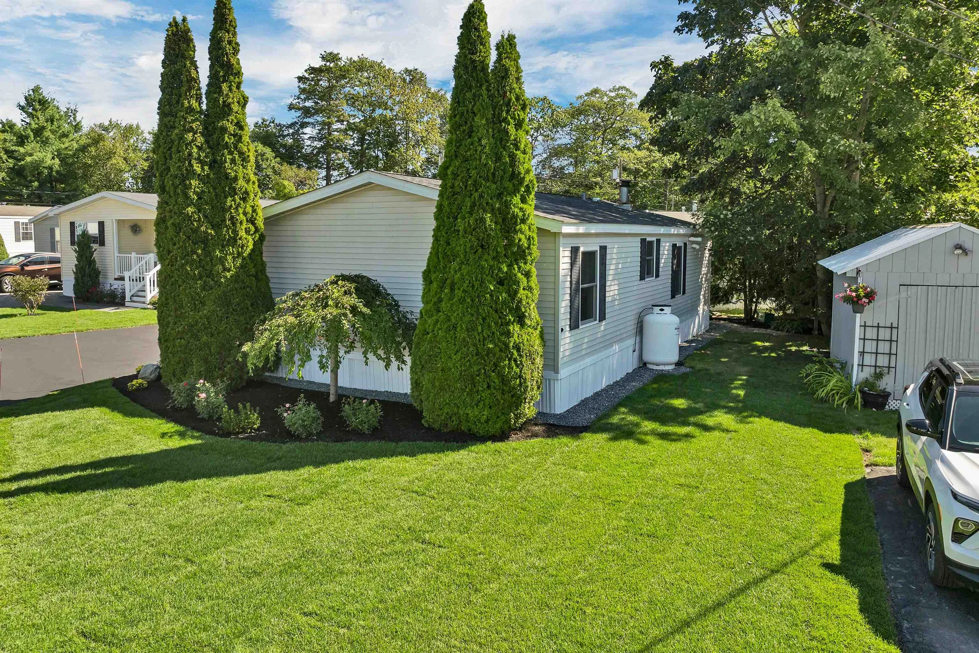 10 Black Forest Road North Hampton NH 03862