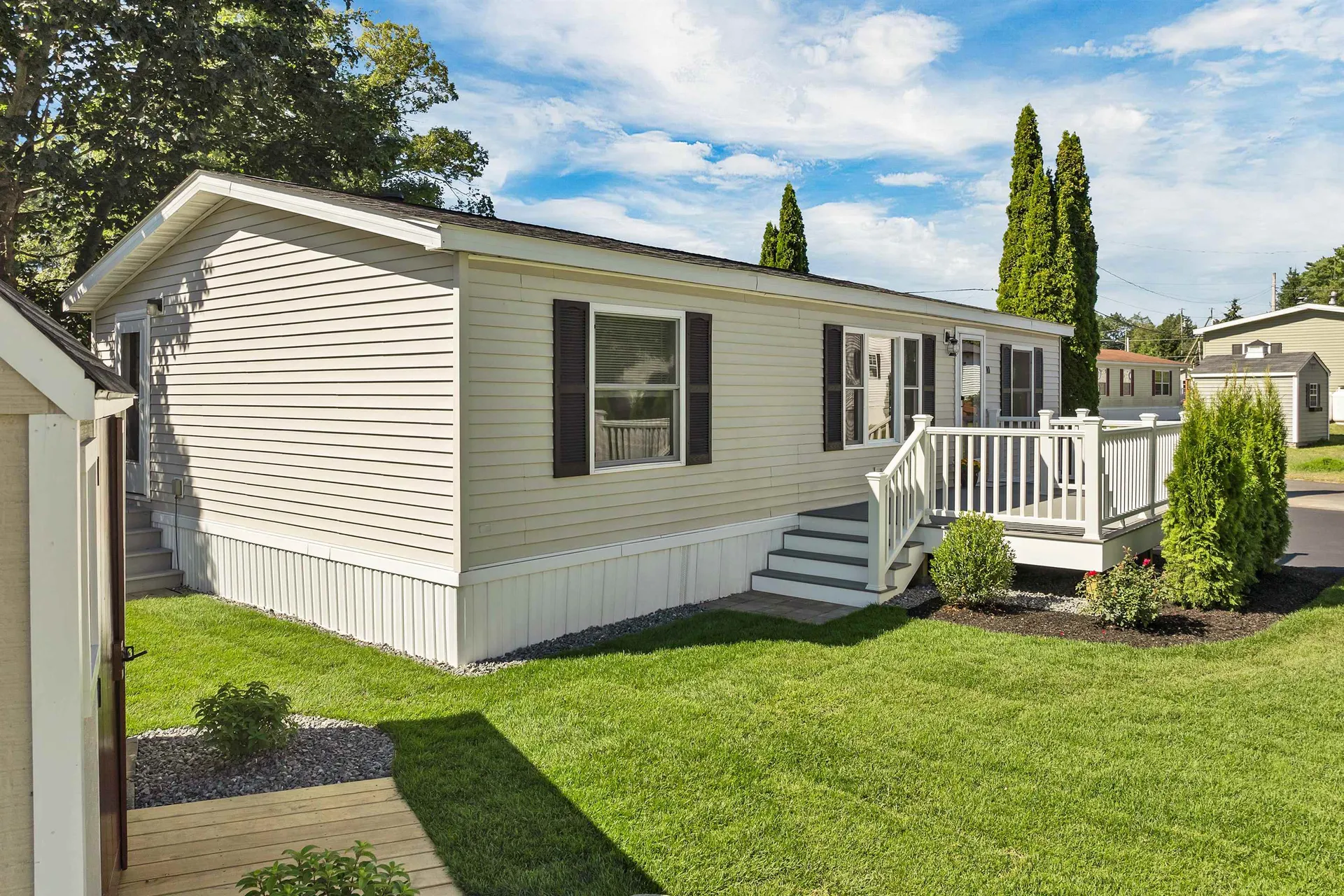 10 Black Forest Road North Hampton NH 03862