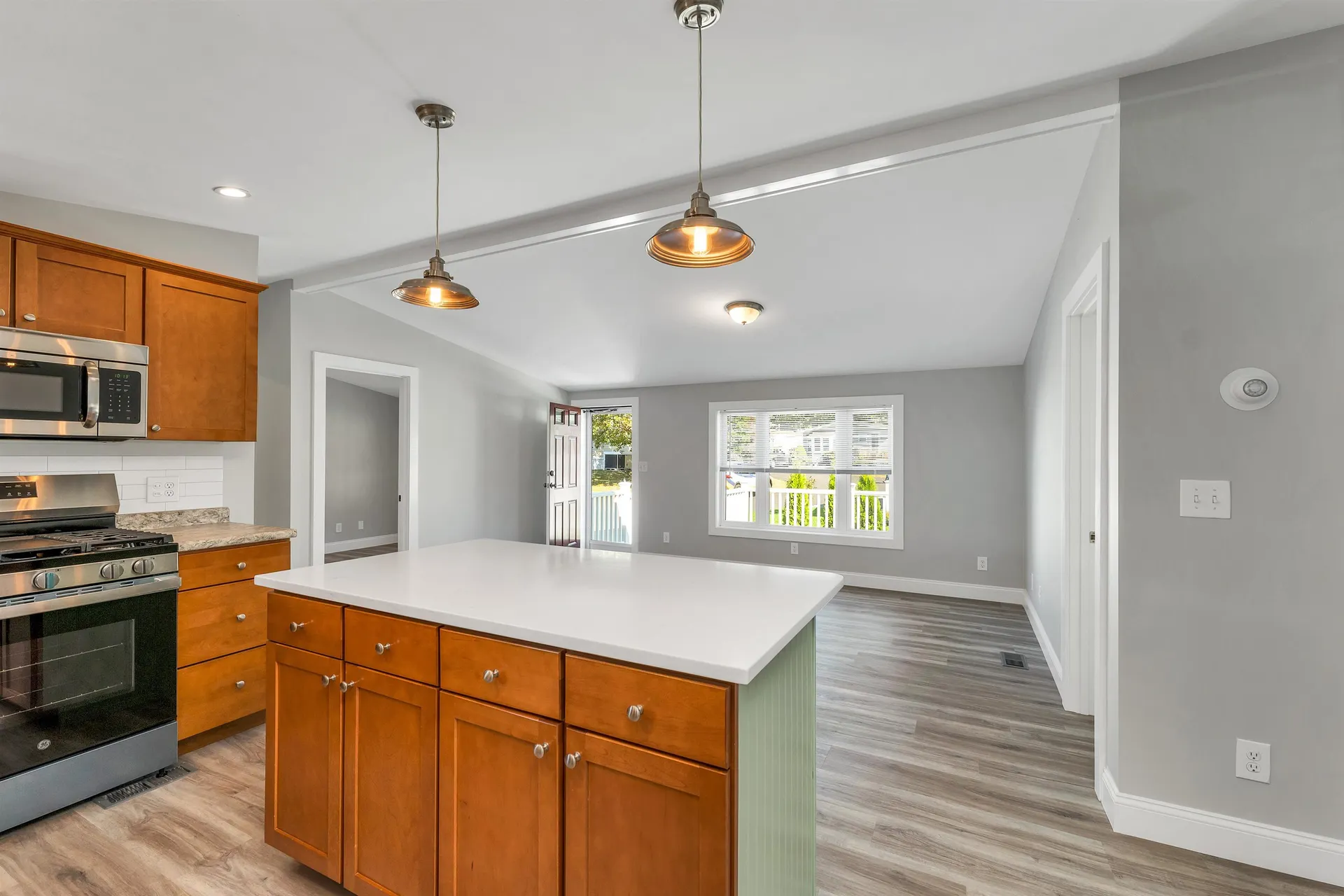 10 Black Forest Road North Hampton NH 03862