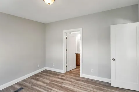 10 Black Forest Road North Hampton NH 03862