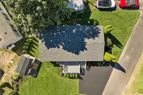 10 Black Forest Road North Hampton NH 03862