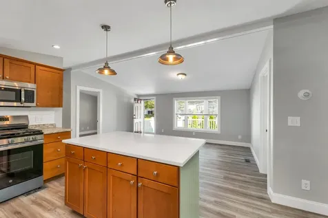 10 Black Forest Road North Hampton NH 03862