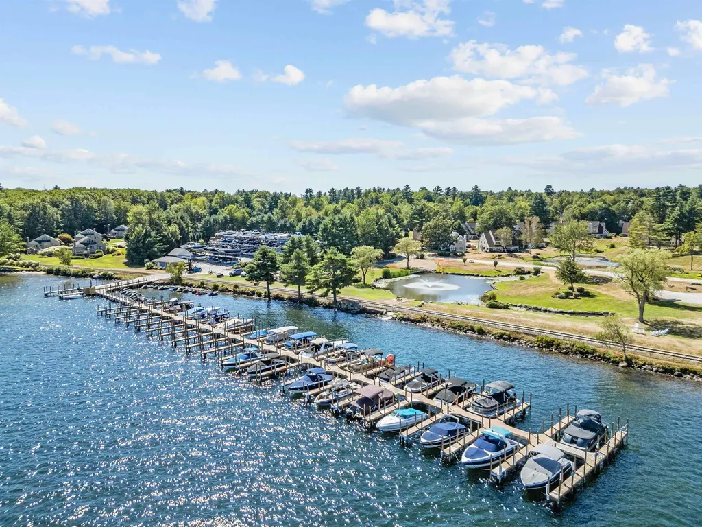 12 Clover Lane Laconia NH 03246