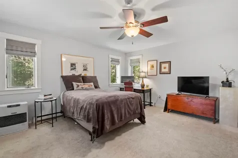 12 Clover Lane Laconia NH 03246