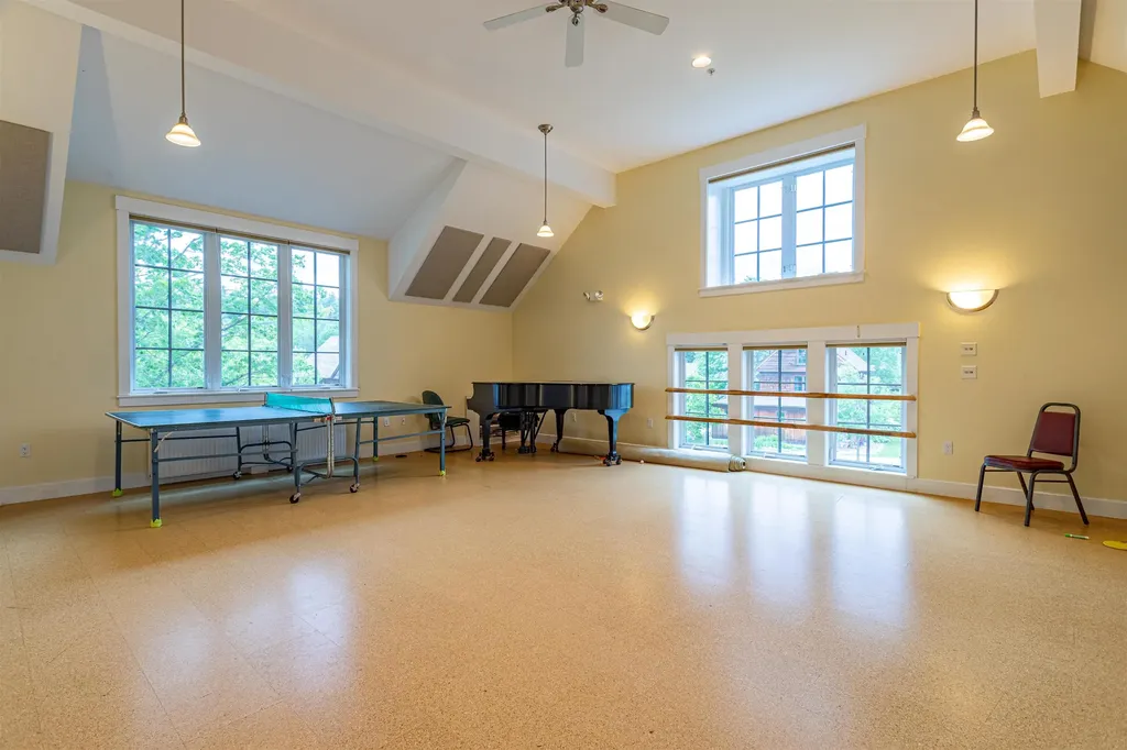 89 Steele Road Peterborough NH 03458