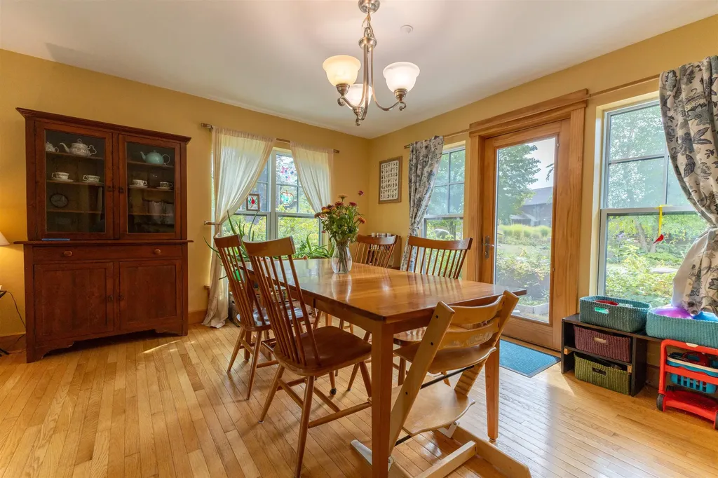 89 Steele Road Peterborough NH 03458