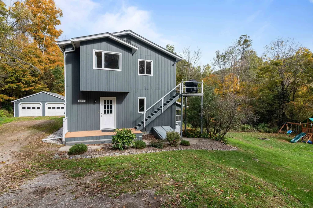 896 East Hill Road Richmond VT 05477