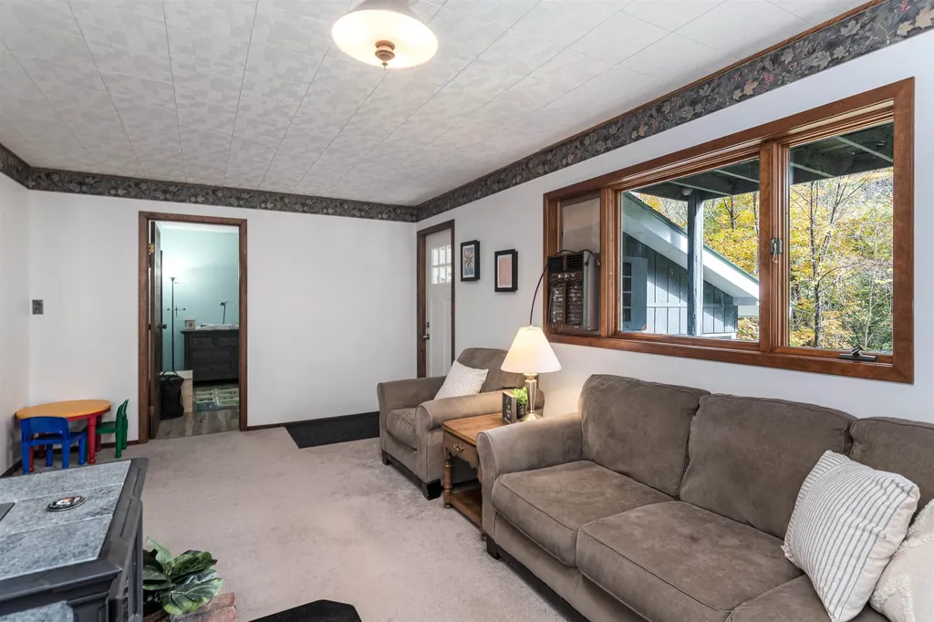 896 East Hill Road Richmond VT 05477