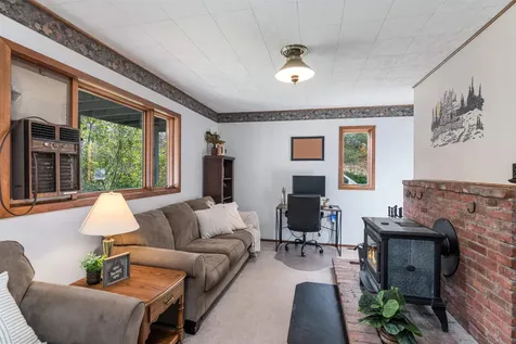 896 East Hill Road Richmond VT 05477
