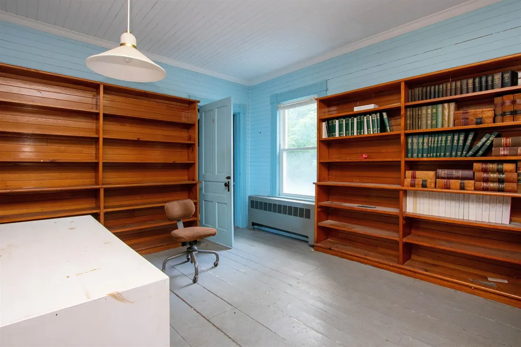 1743 Us Route 5 South Barnet VT 05821