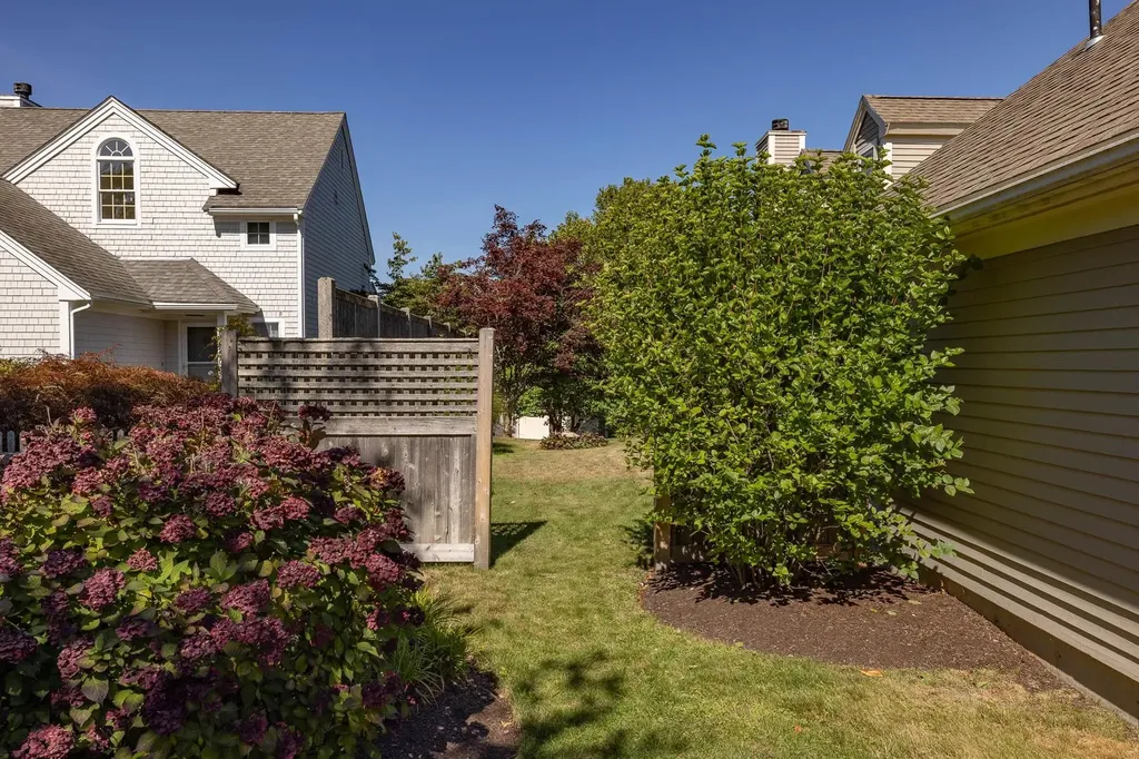 39 Old Bay Road New Castle NH 03854