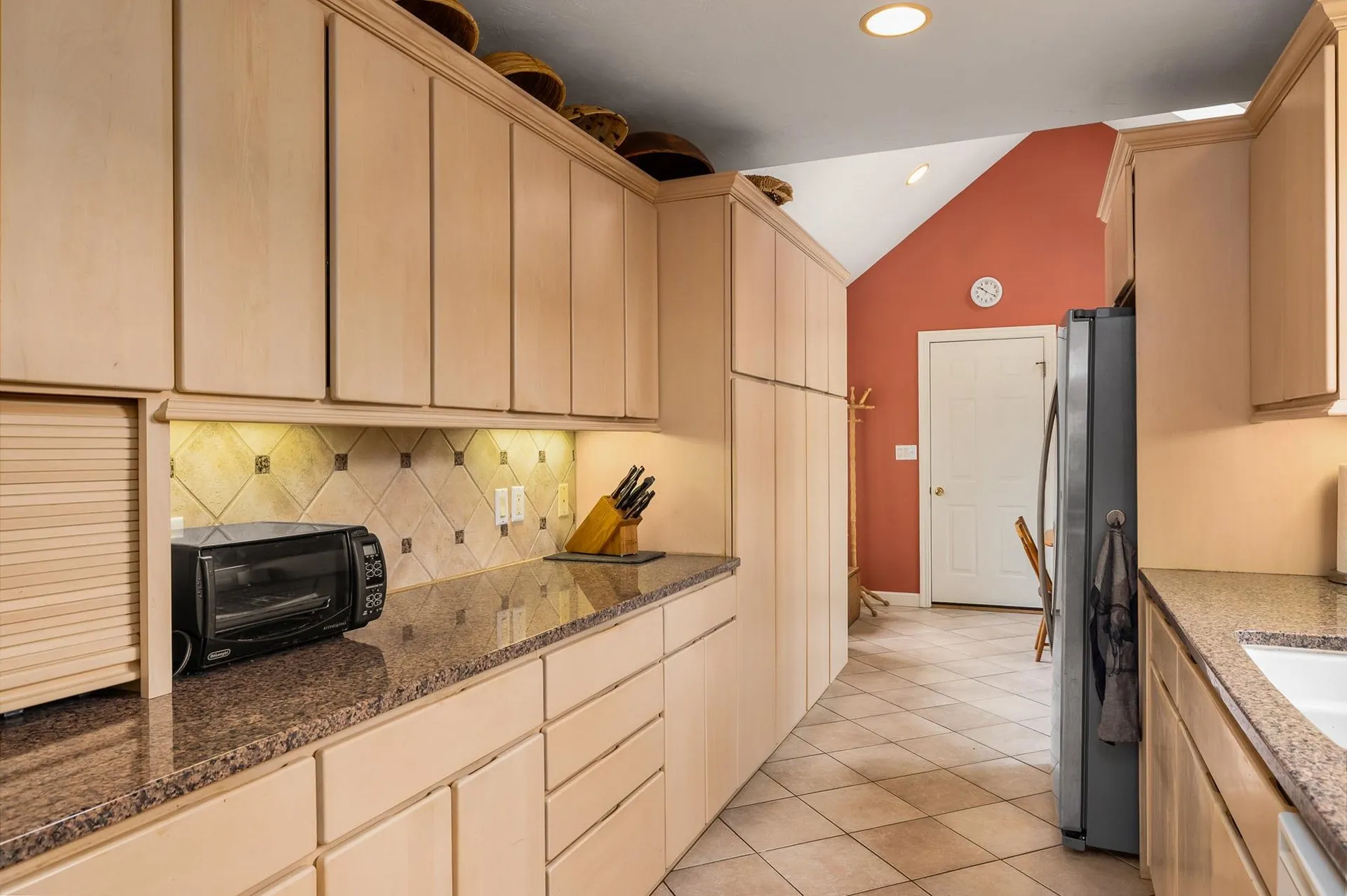 39 Old Bay Road New Castle NH 03854