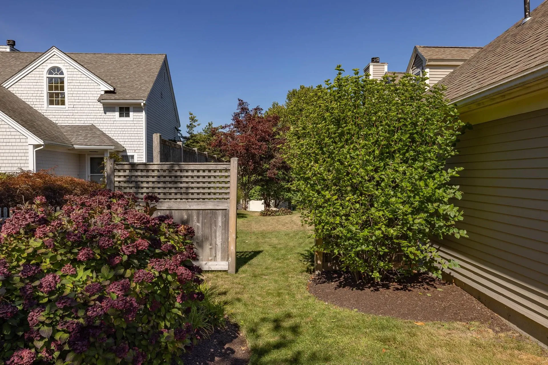 39 Old Bay Road New Castle NH 03854