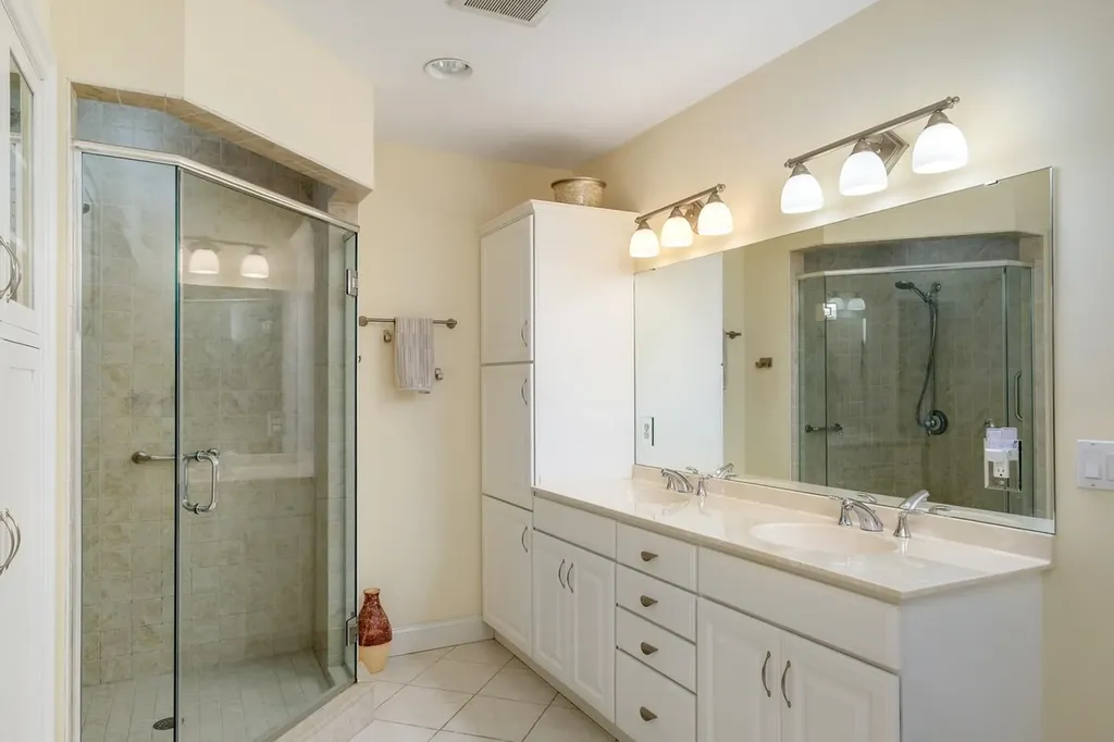 100 Shepards Cove Road Kittery ME 03904