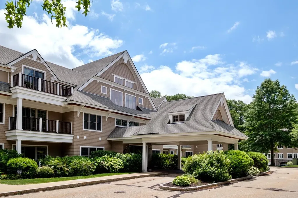 100 Shepards Cove Road Kittery ME 03904