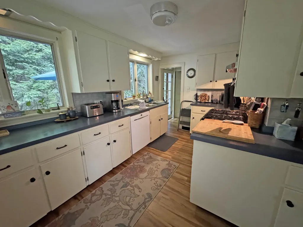 155 Upper Dummerston Road Brattleboro VT 05301