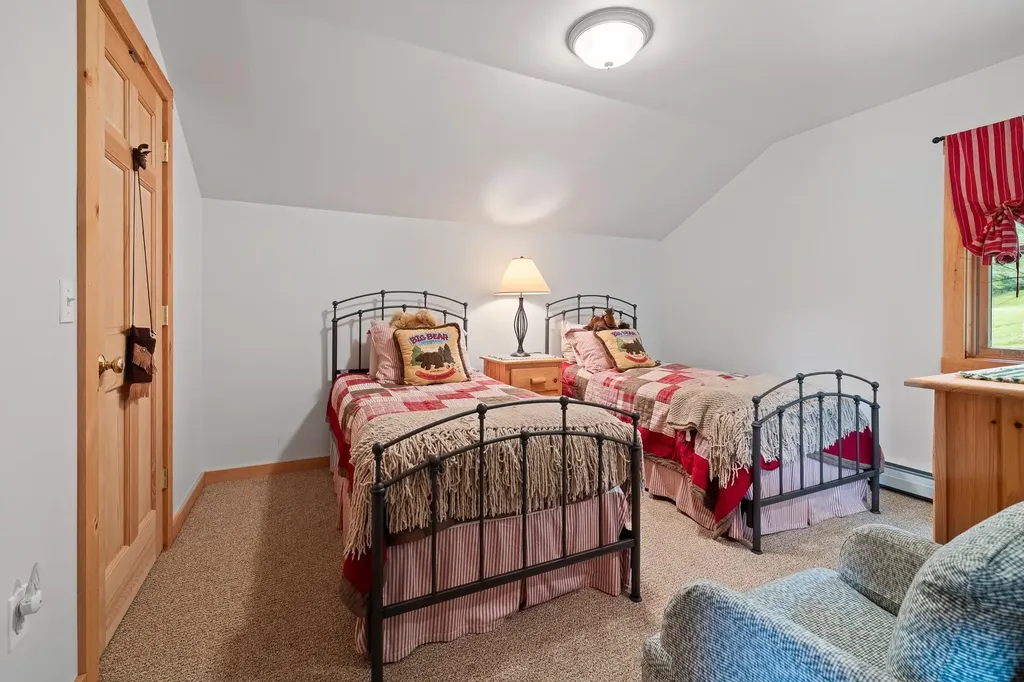 157 Dartt Hill Road Bethel VT 05032