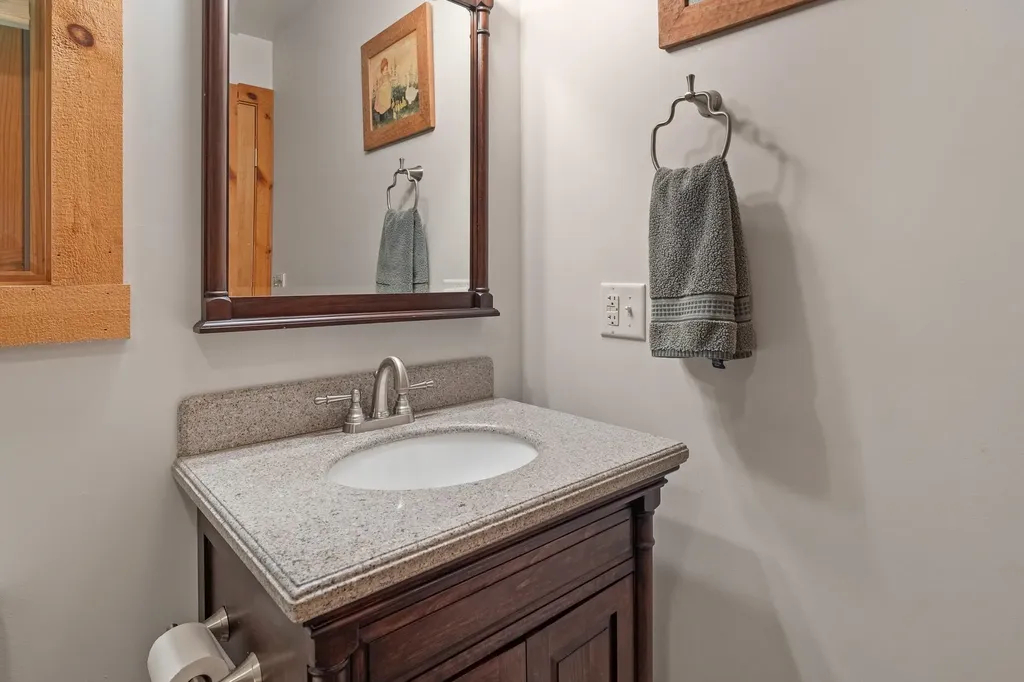 157 Dartt Hill Road Bethel VT 05032