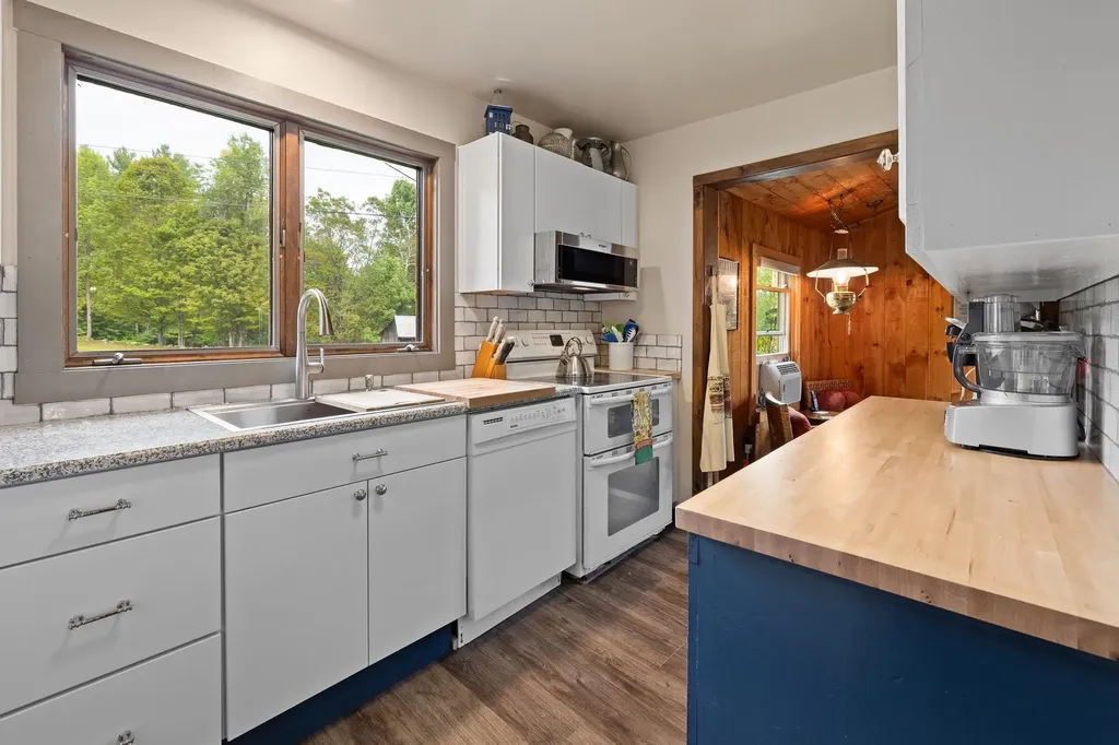 157 Dartt Hill Road Bethel VT 05032