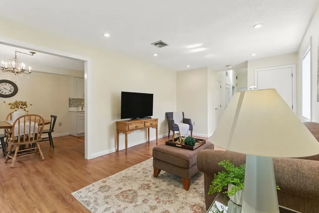 218 Millwright Drive Nashua NH 03063