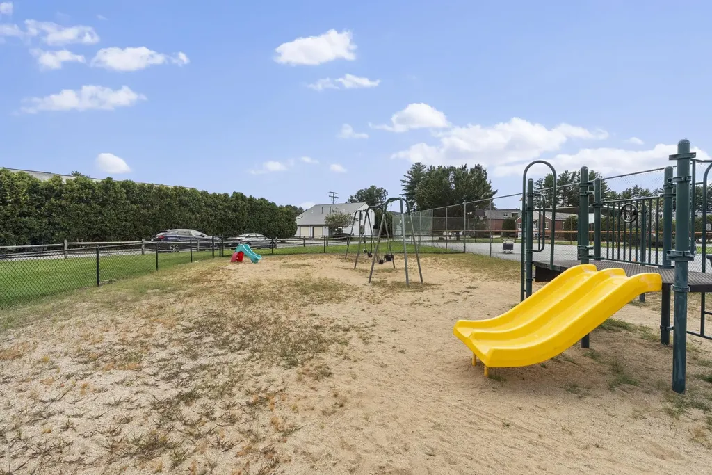 218 Millwright Drive Nashua NH 03063