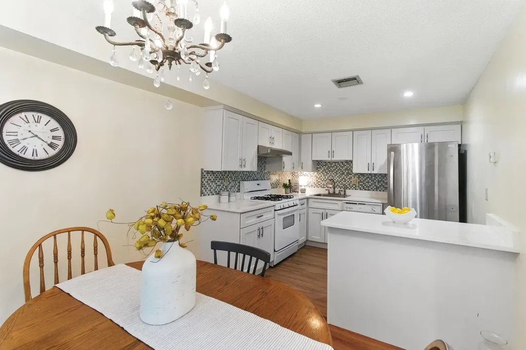 218 Millwright Drive Nashua NH 03063