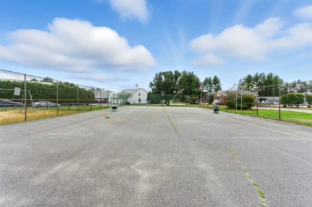 218 Millwright Drive Nashua NH 03063