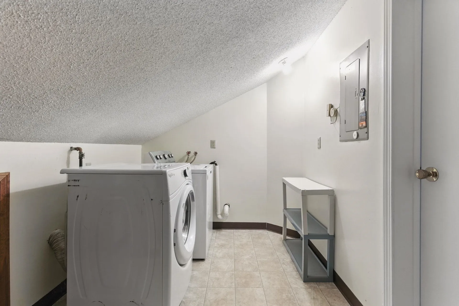 218 Millwright Drive Nashua NH 03063