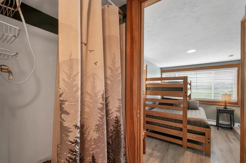 7 Perch Pond Road Campton NH 03223