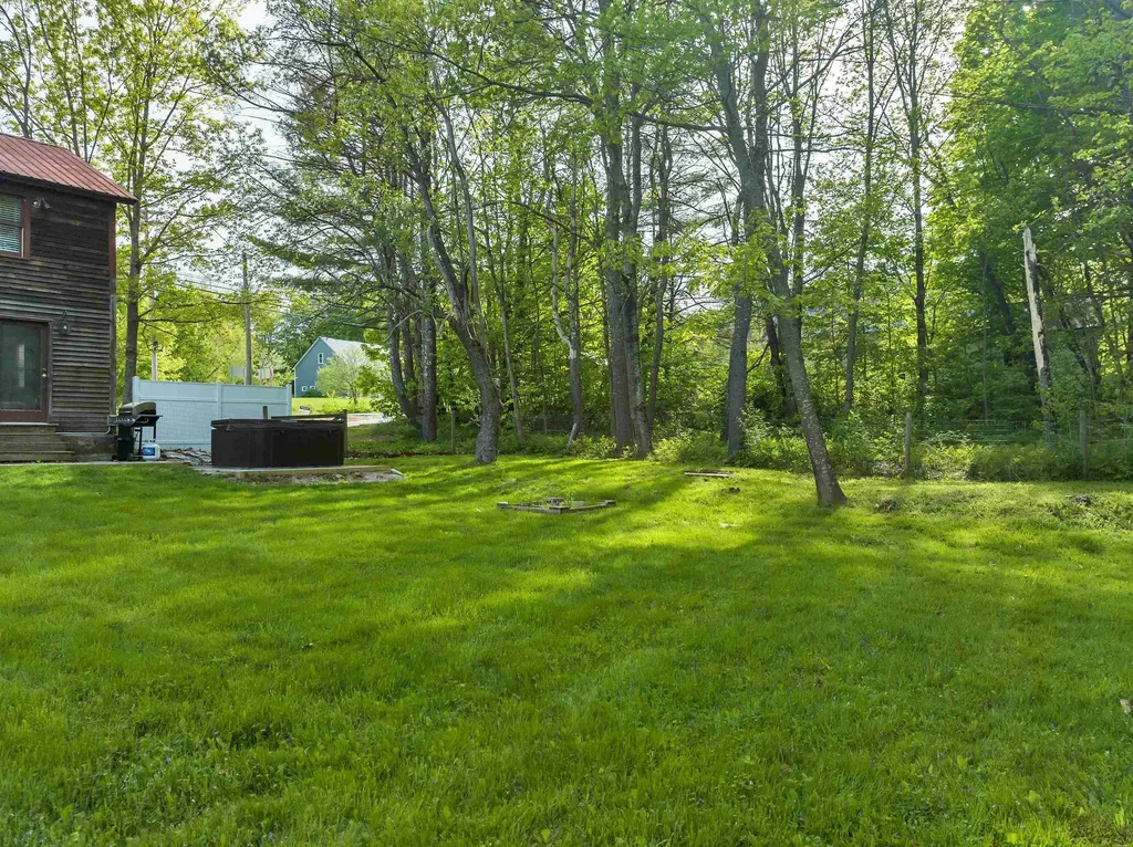 7 Perch Pond Road Campton NH 03223