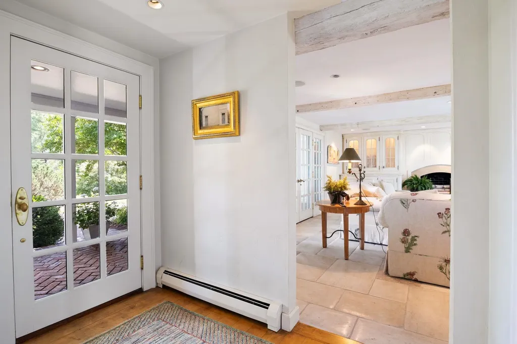 276 Exeter Road Hampton Falls NH 03844