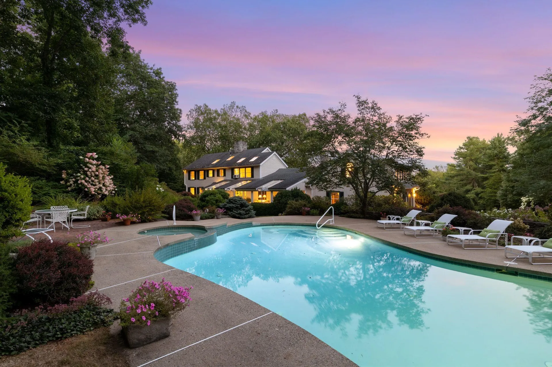 276 Exeter Road Hampton Falls NH 03844