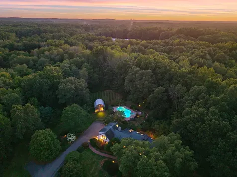 276 Exeter Road Hampton Falls NH 03844