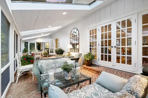 276 Exeter Road Hampton Falls NH 03844