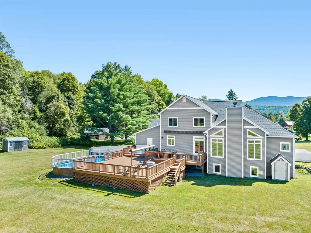 34 Fairway Drive Stowe VT 05661