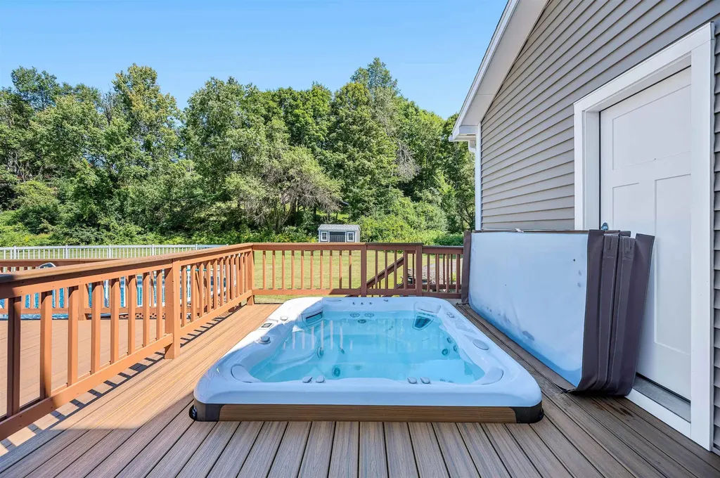 34 Fairway Drive Stowe VT 05661