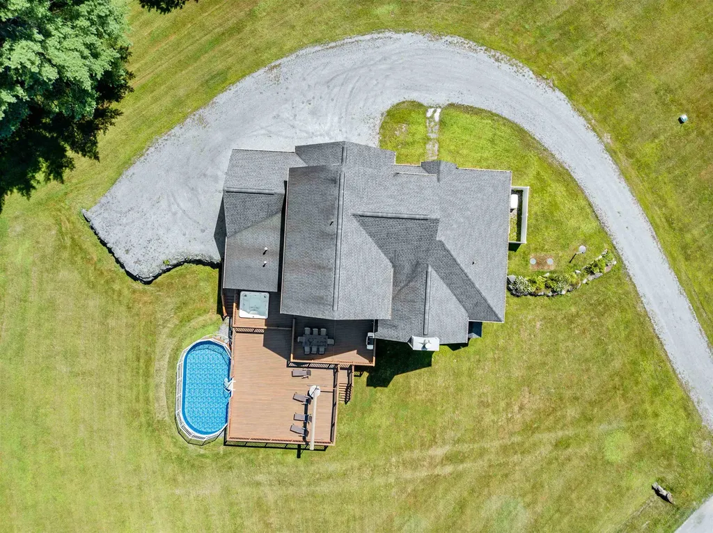 34 Fairway Drive Stowe VT 05661