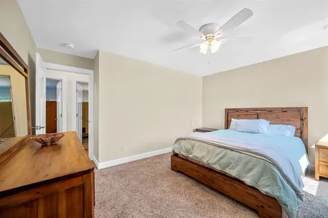 34 Fairway Drive Stowe VT 05661